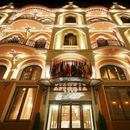 Astoria Grand Hotel Oradea Luaran gambar