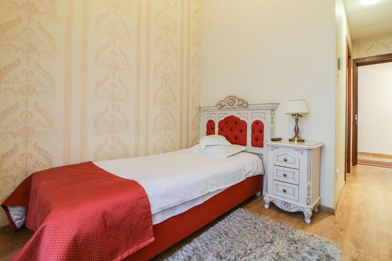 Astoria Grand Hotel Oradea Luaran gambar