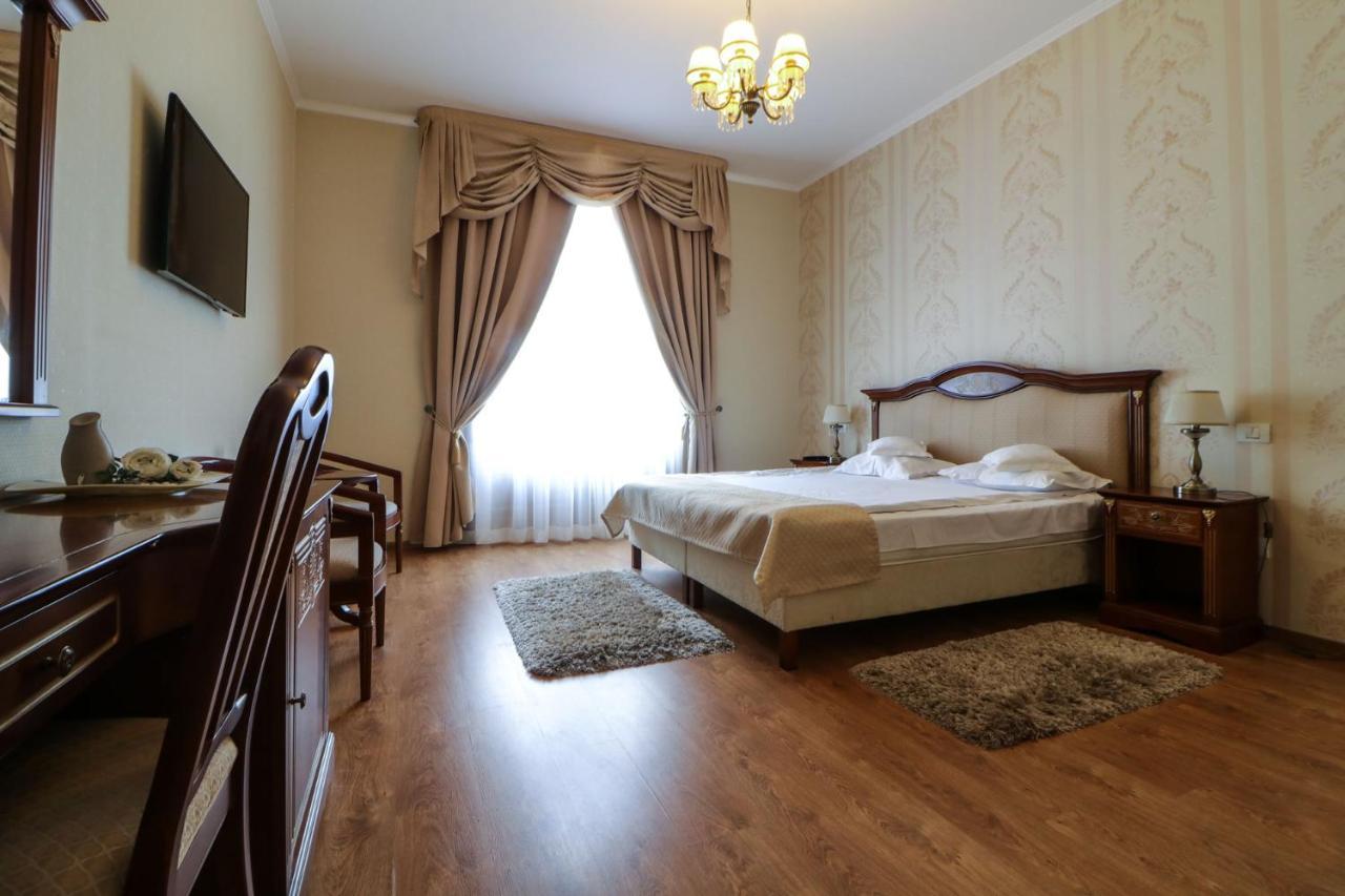 Astoria Grand Hotel Oradea Luaran gambar