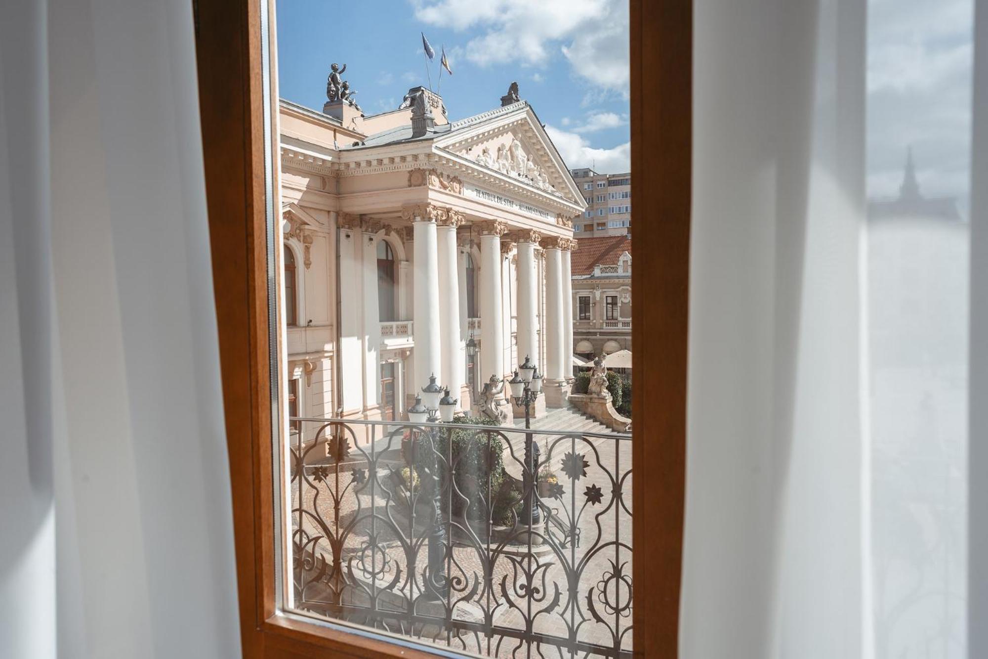 Astoria Grand Hotel Oradea Luaran gambar