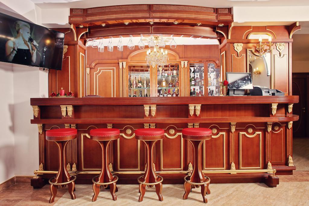 Astoria Grand Hotel Oradea Luaran gambar